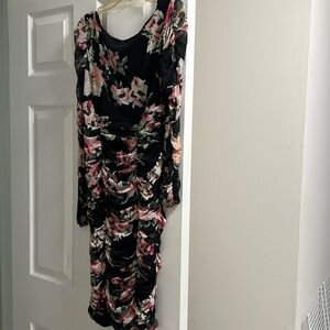 Lulus Long Sleeve Size Small Floral Dress